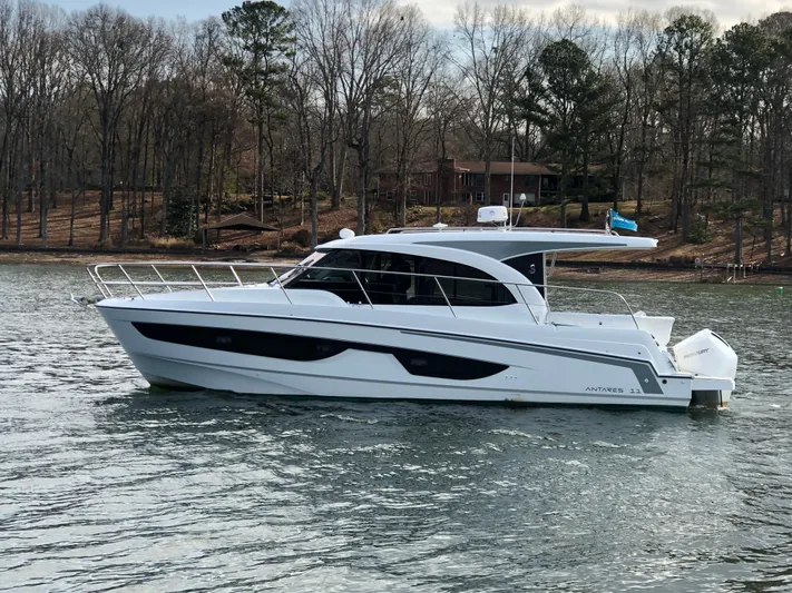 Tyme Again Yacht Photos Pics 