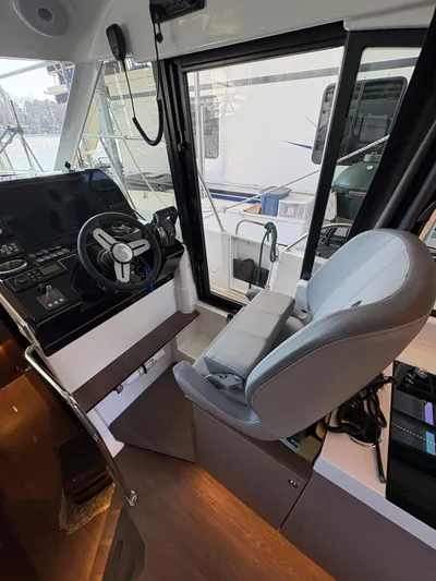 Tyme Again Yacht Photos Pics 