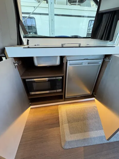 Tyme Again Yacht Photos Pics 