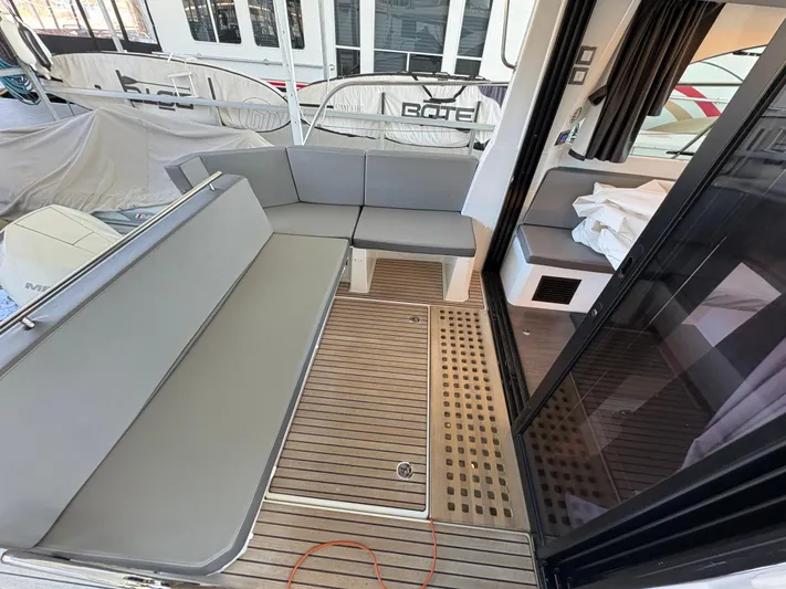 Tyme Again Yacht Photos Pics 