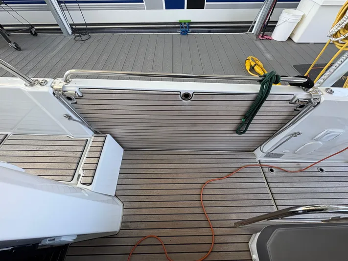 Tyme Again Yacht Photos Pics 