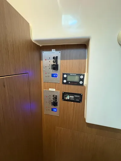 Tyme Again Yacht Photos Pics 