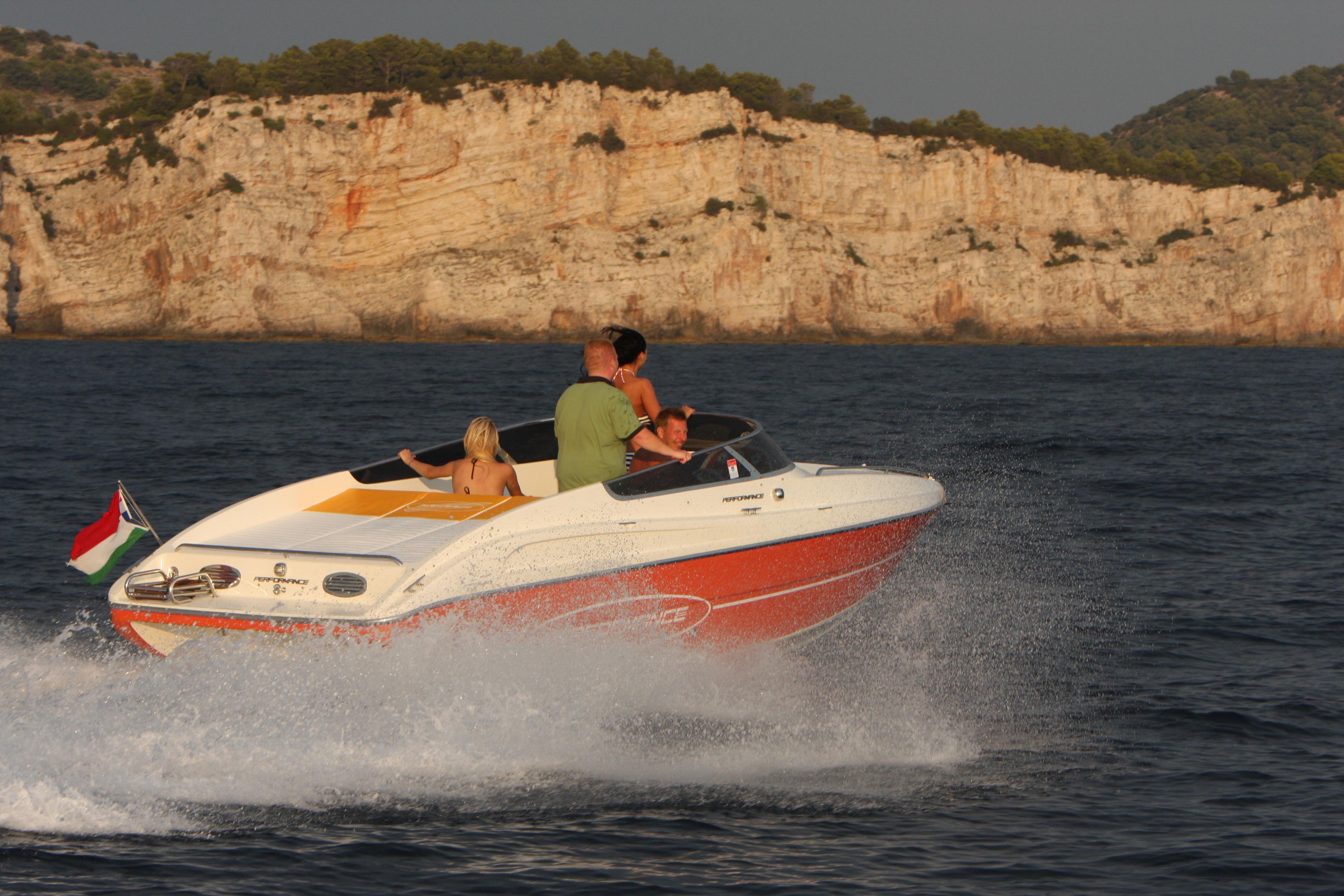 2008 Performance 607