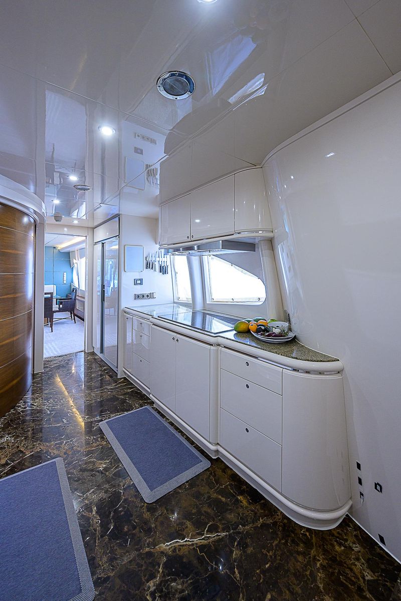 2005 DMB 120 