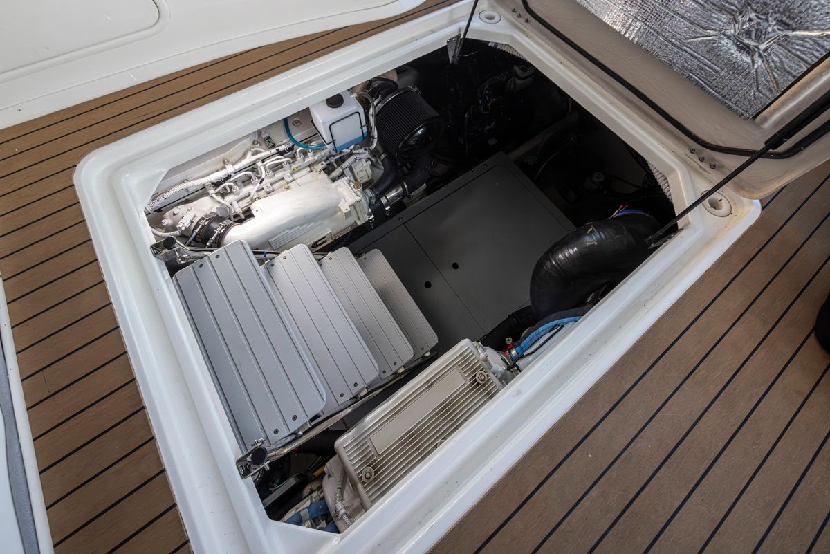 2015 Meridian 44 