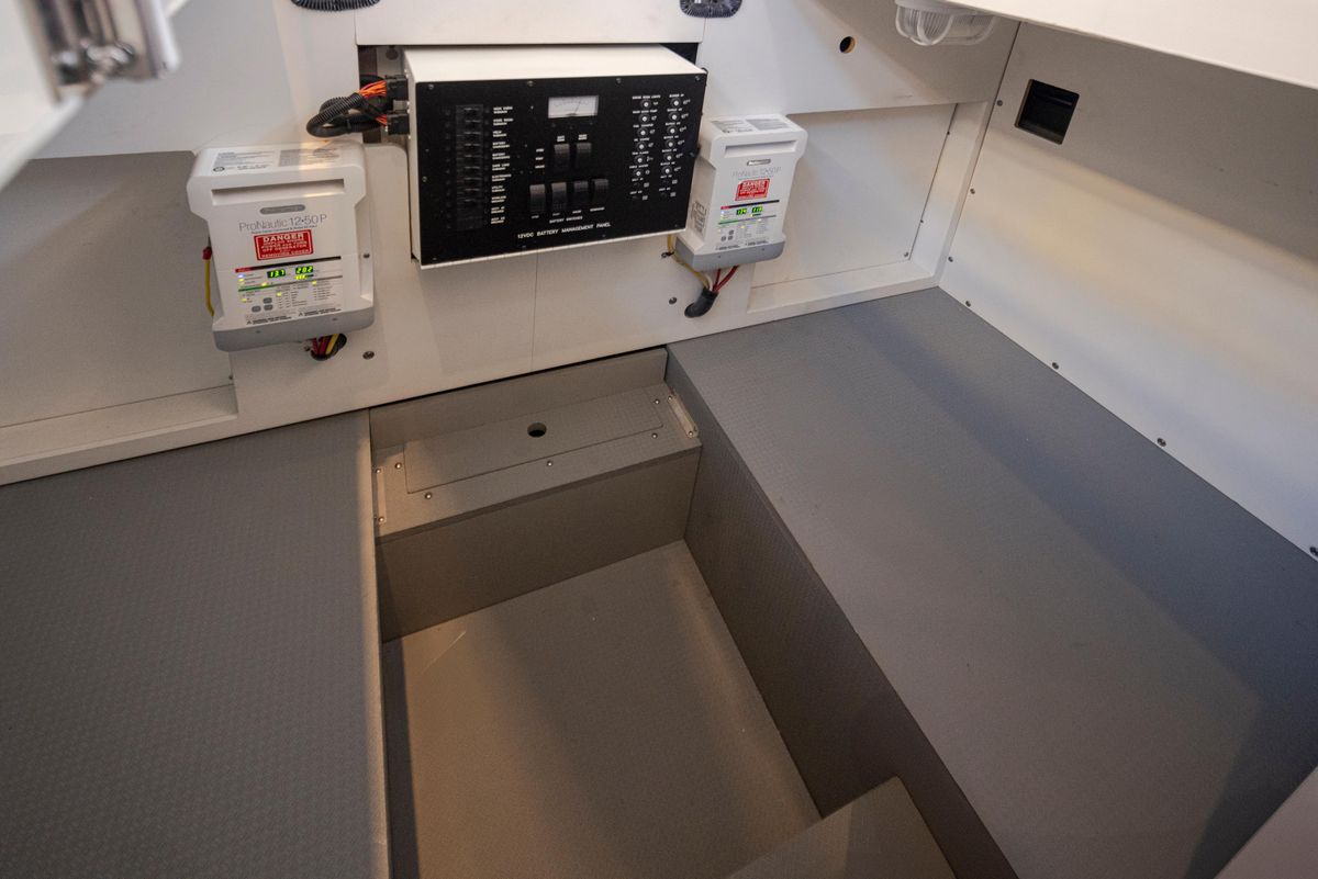 2015 Meridian 44 