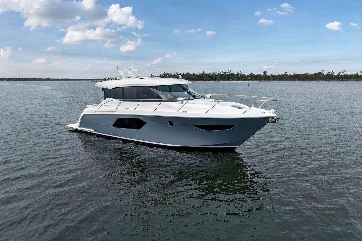 2019 Tiara Yachts 49 