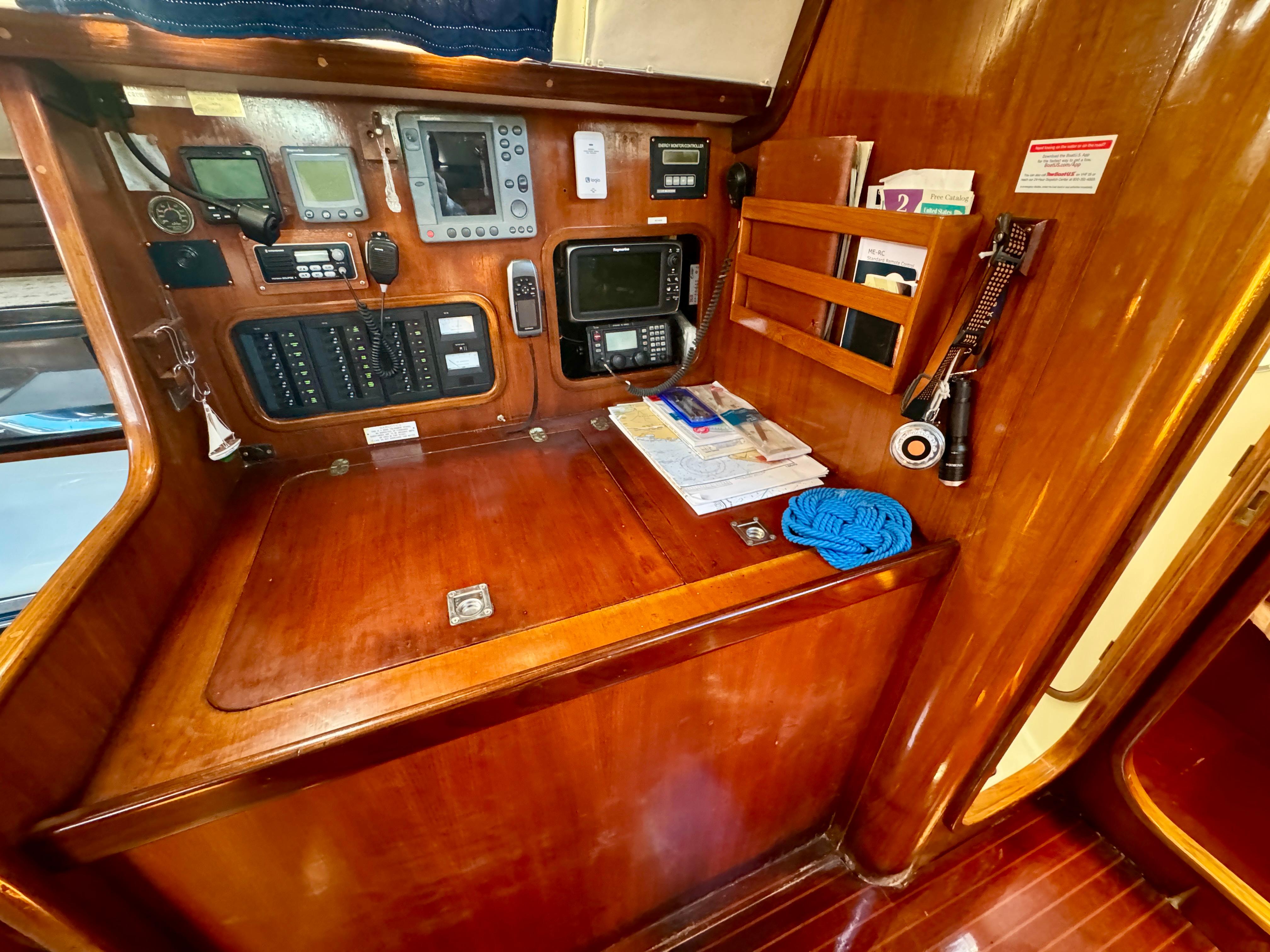 1990-beneteau-50-cruiser-for-sale-yachtworld