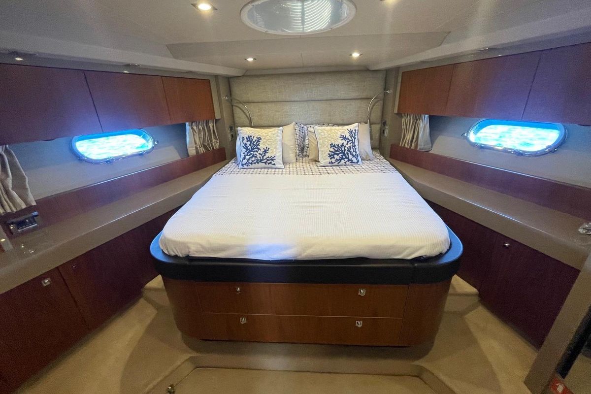 2010 Sunseeker 65 