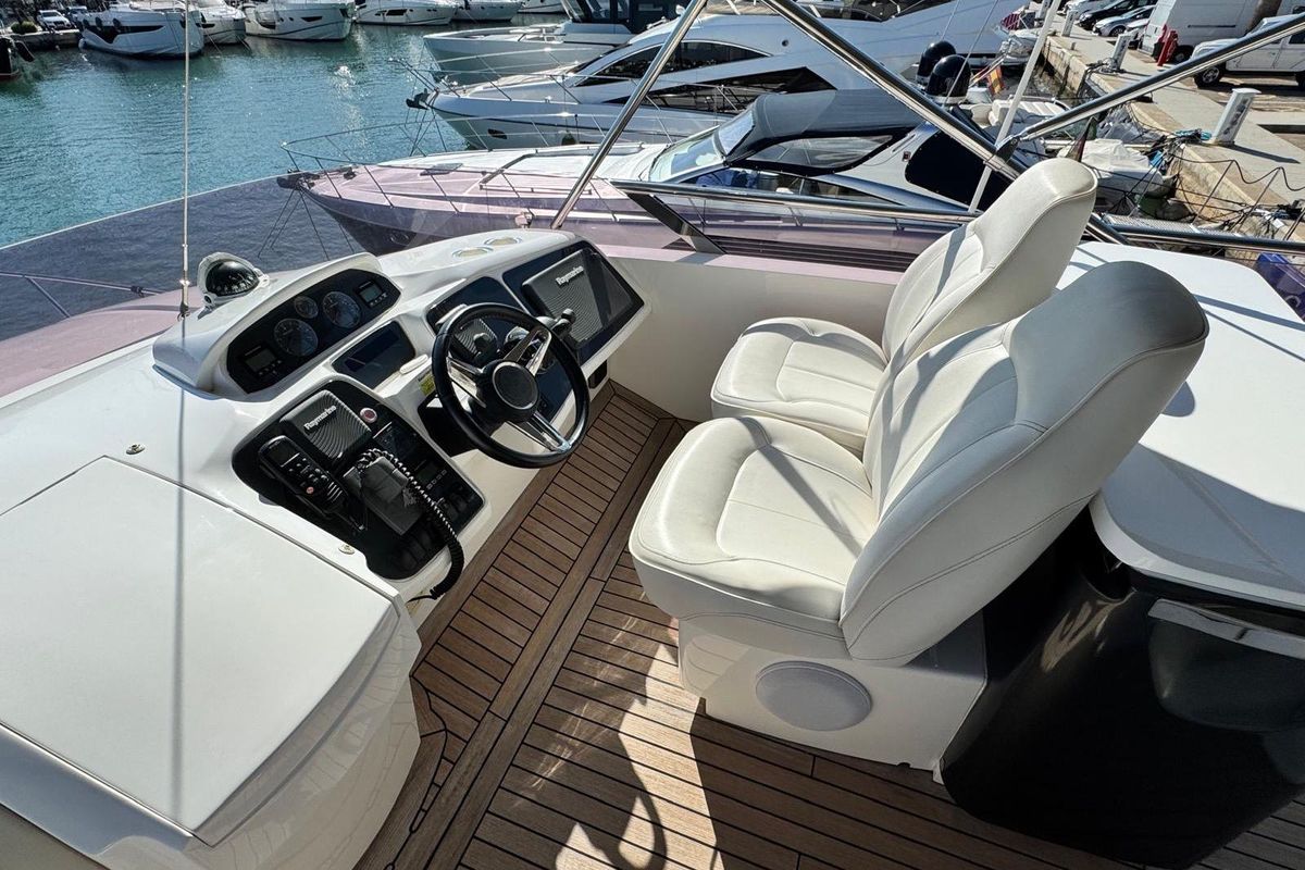 2015 Princess 54 