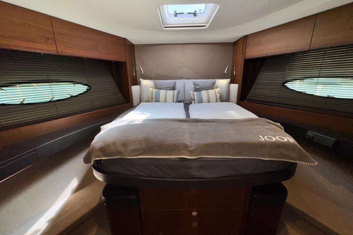 2015 Princess 54 