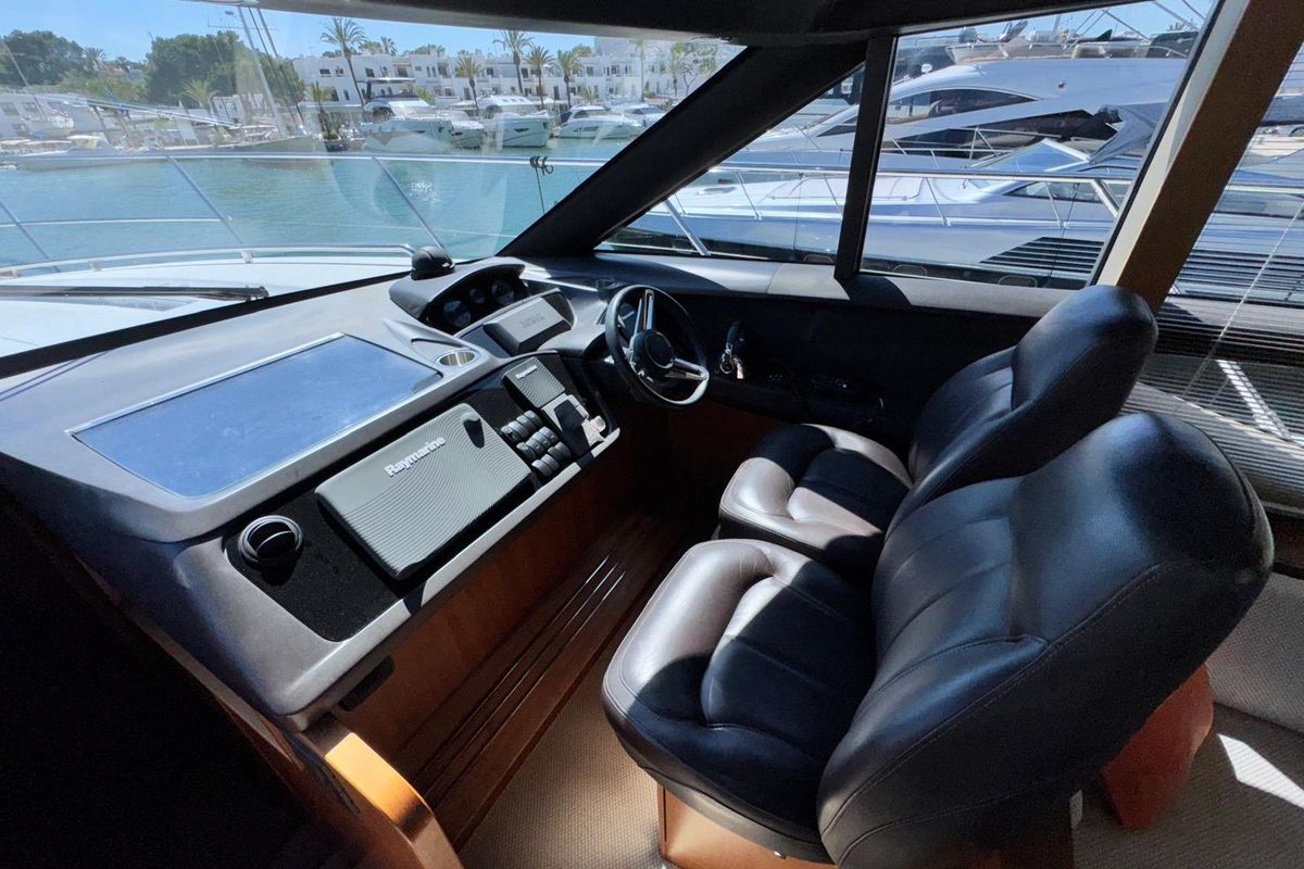 2015 Princess 54 