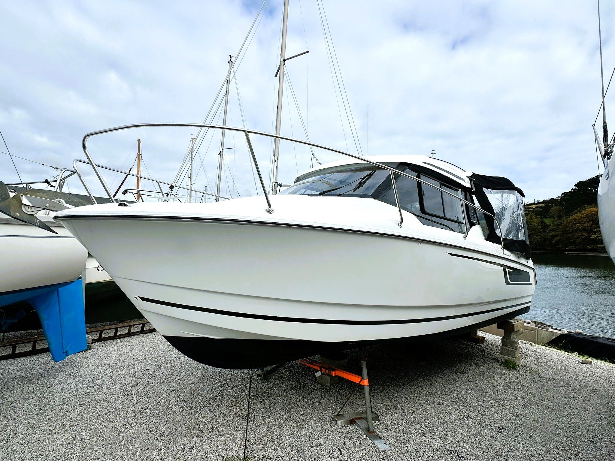 Jeanneau Merry Fisher 795