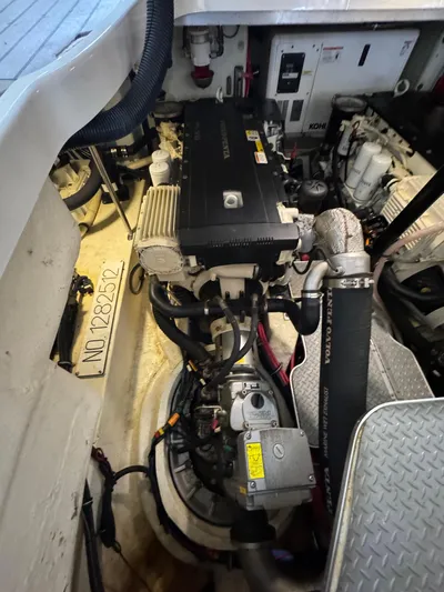 Meant To Be Yacht Photos Pics 