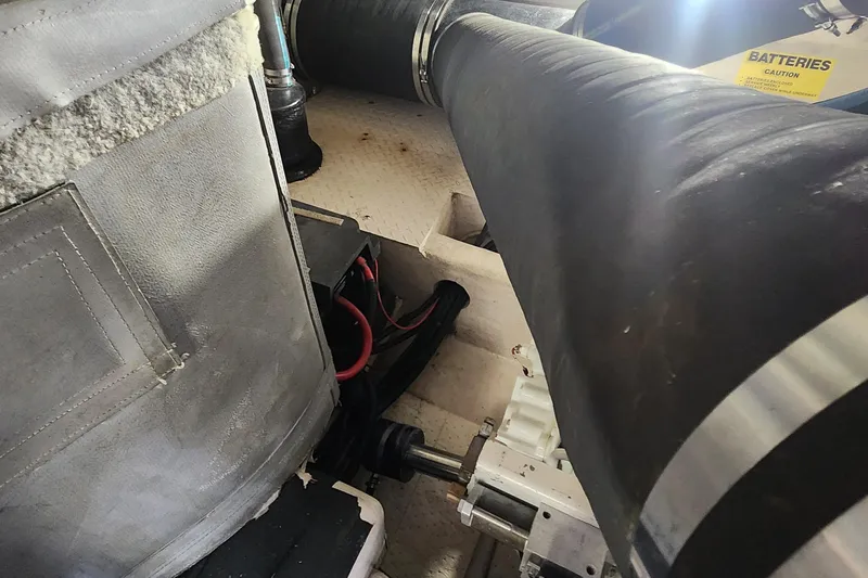  Yacht Photos Pics Engine compartment of a 1998 Sea Ray 630 Super Sun Sport yacht.