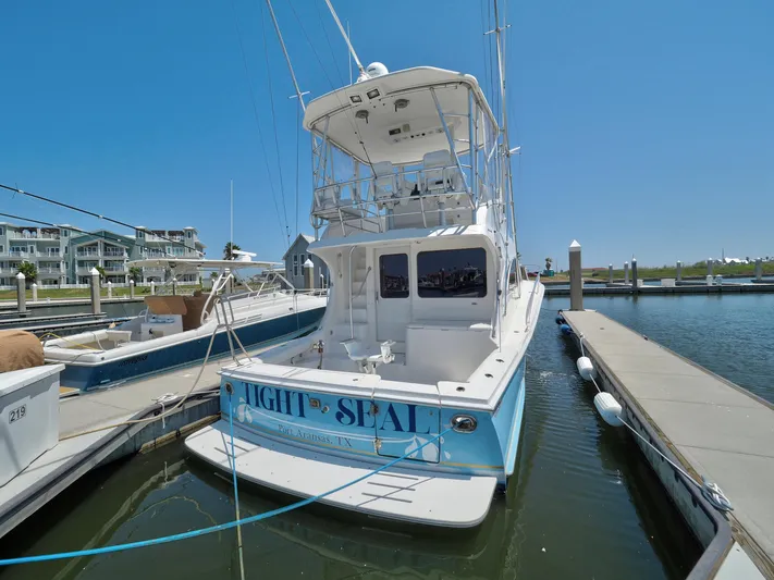 Tight Seal Yacht Photos Pics 