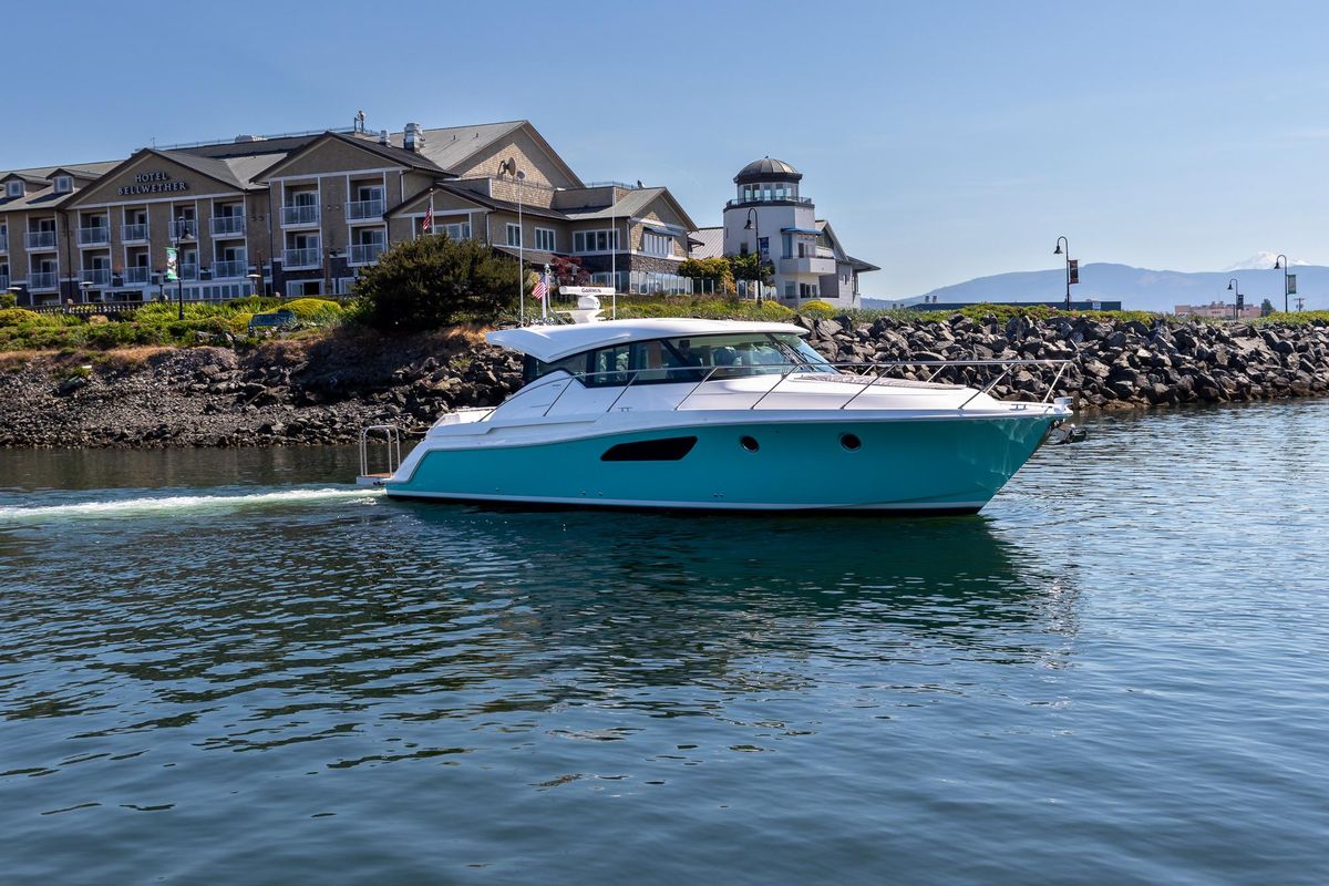 2023 Tiara Yachts 44 