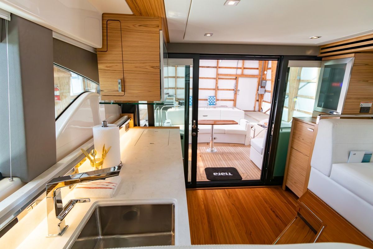 2023 Tiara Yachts 44 