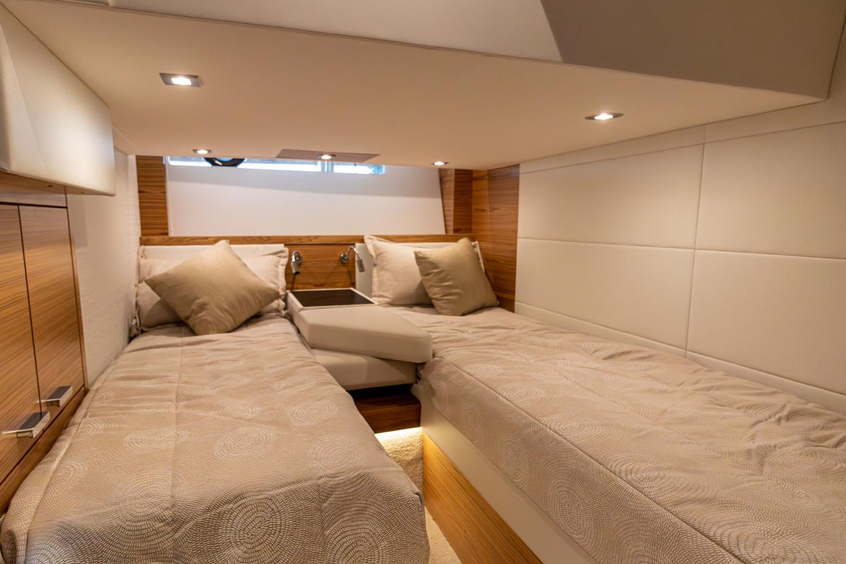 2023 Tiara Yachts 44 