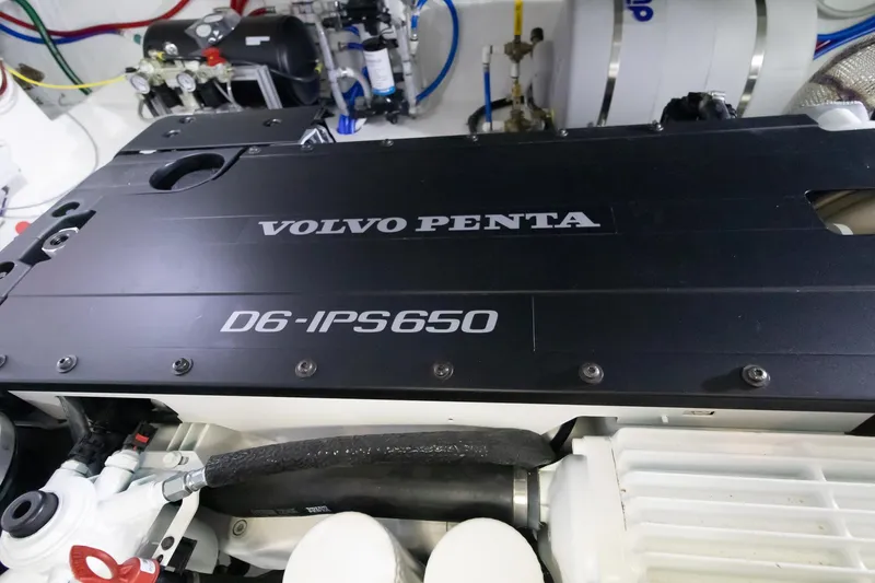 Noor Yacht Photos Pics Volvo Penta D6-IPS650 engine in 2023 Tiara Yachts C44 Coupe.