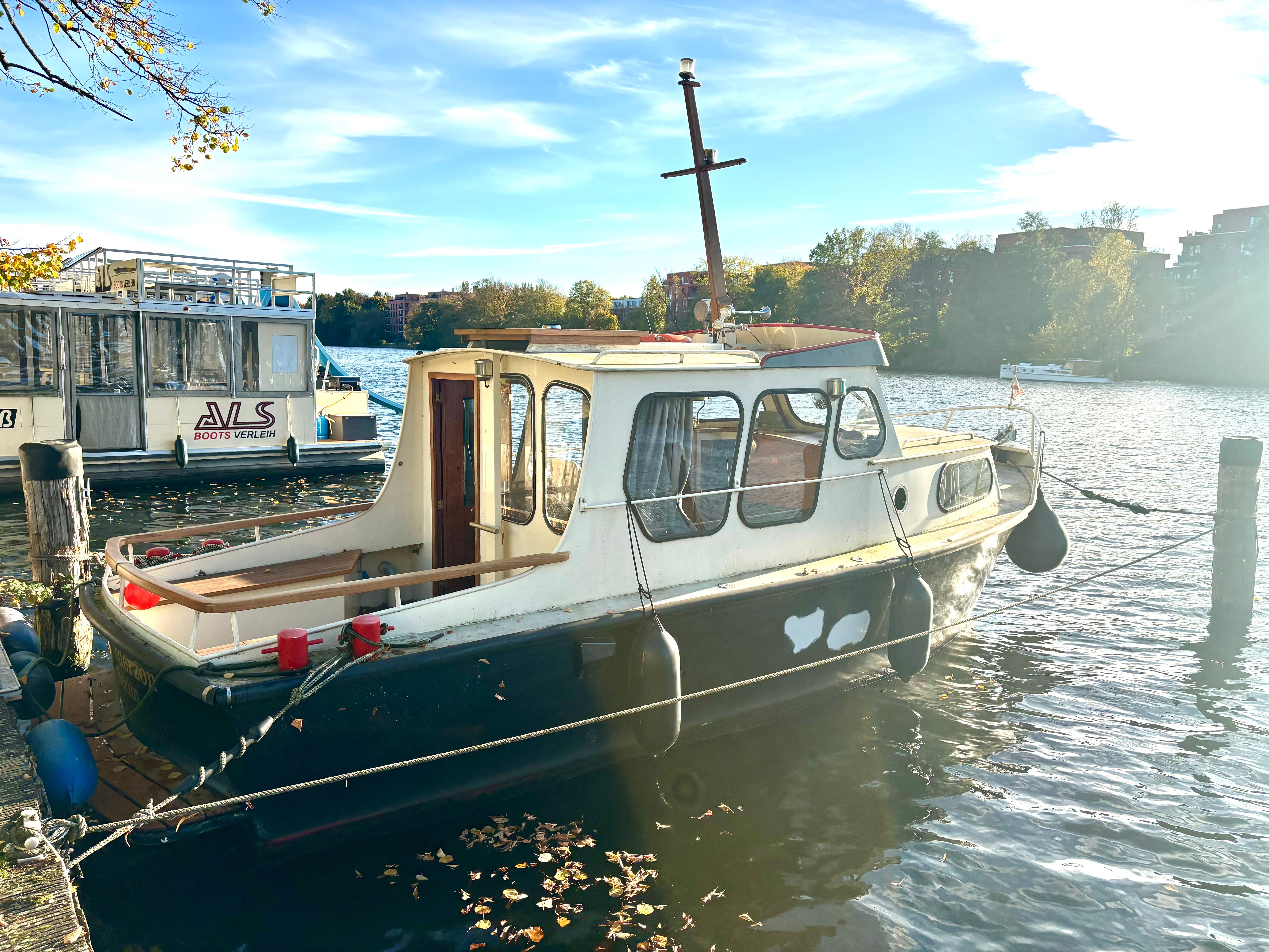1979 Holland Faber Trawler
