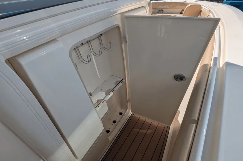 Sans Regret Yacht Photos Pics 