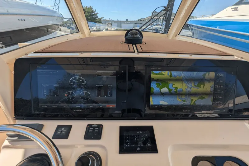 Sans Regret Yacht Photos Pics 