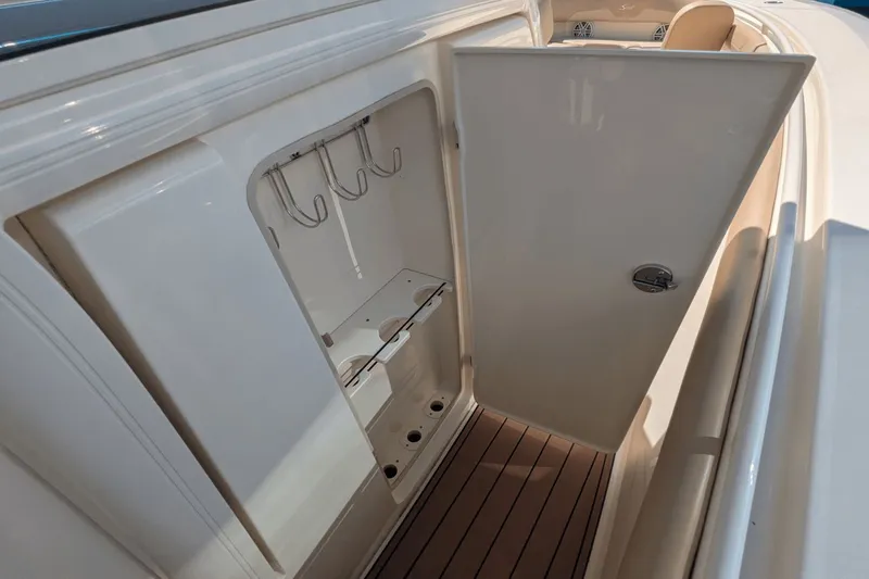 Sans Regret Yacht Photos Pics 