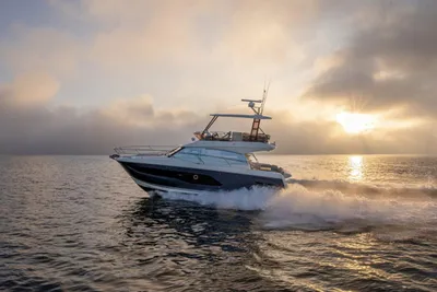 Prestige 420 Flybridge