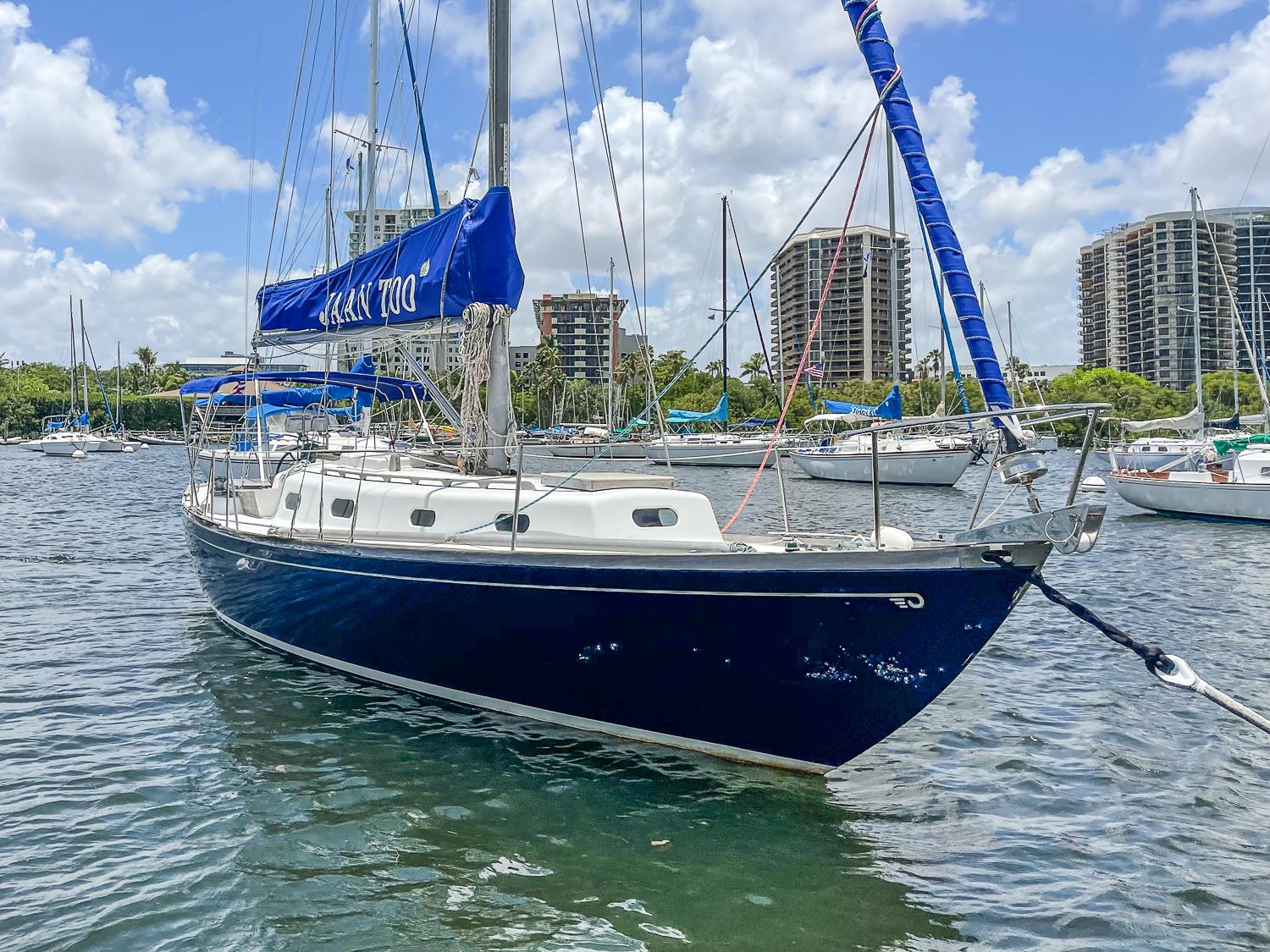 1965 Hinckley Pilot 35 Sloop Cruiser for sale YachtWorld
