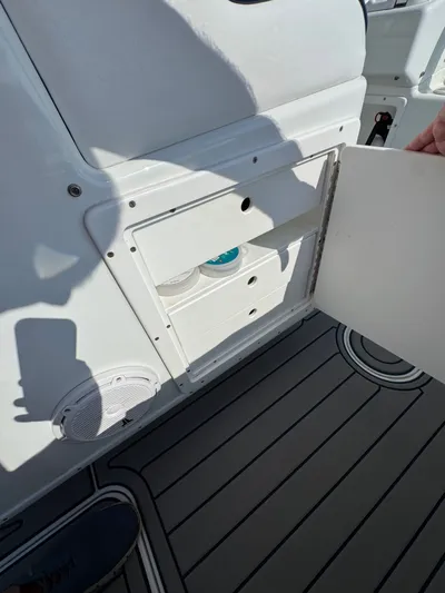 Four Boys Yacht Photos Pics 