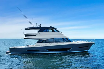Maritimo M600 flybridge
