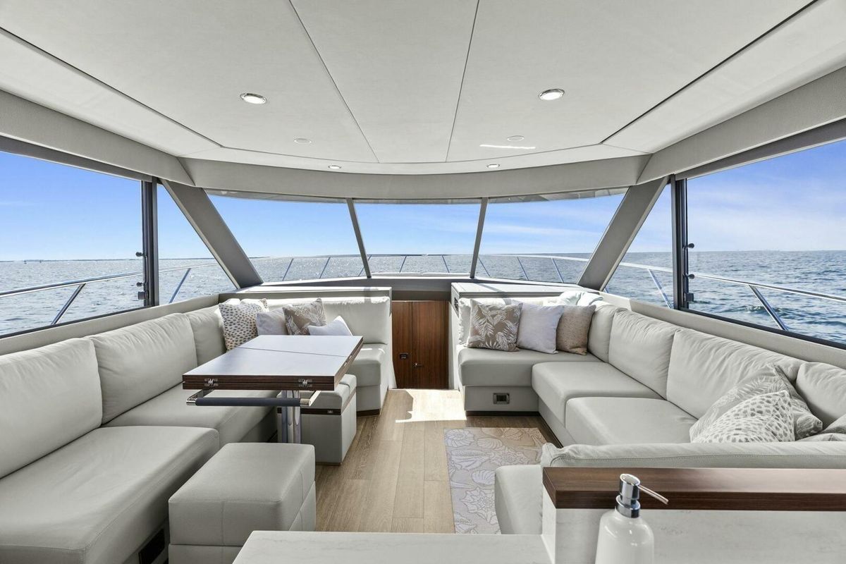 2025 Maritimo 60 