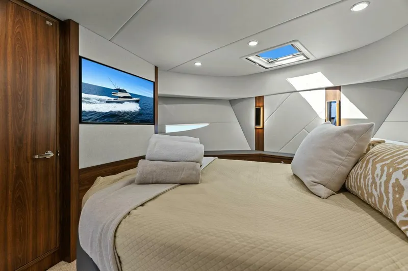 Good Decisions Yacht Photos Pics 2025 Maritimo M600