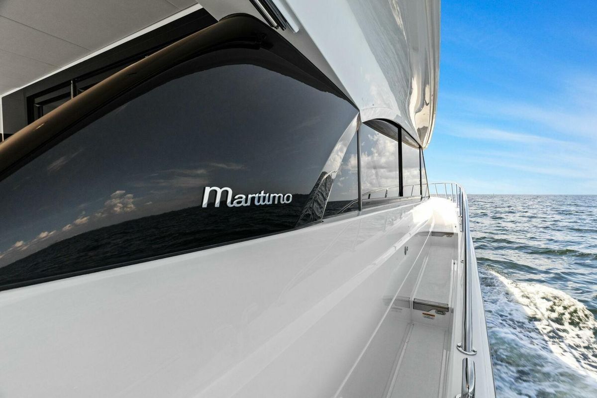 2025 Maritimo 60 