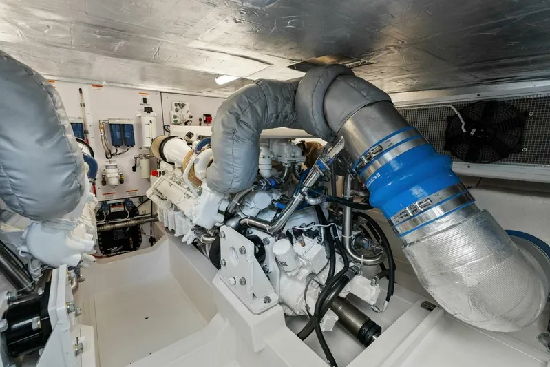 Good Decisions Yacht Photos Pics 2025 Maritimo M600