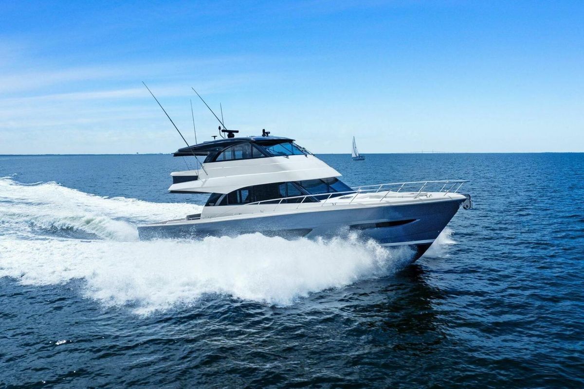2025 Maritimo 60 