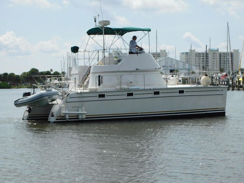 2003 PDQ 34 Power Catamaran