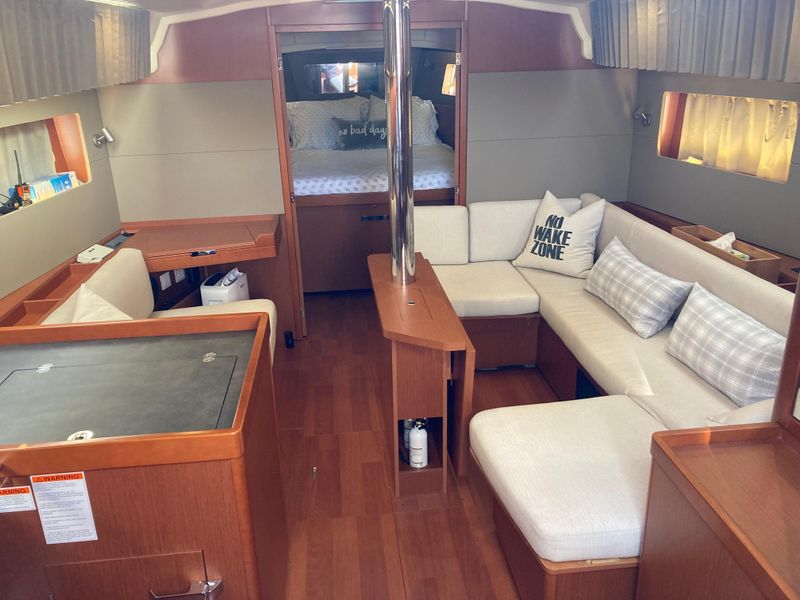 2019 Beneteau Oceanis 41.1