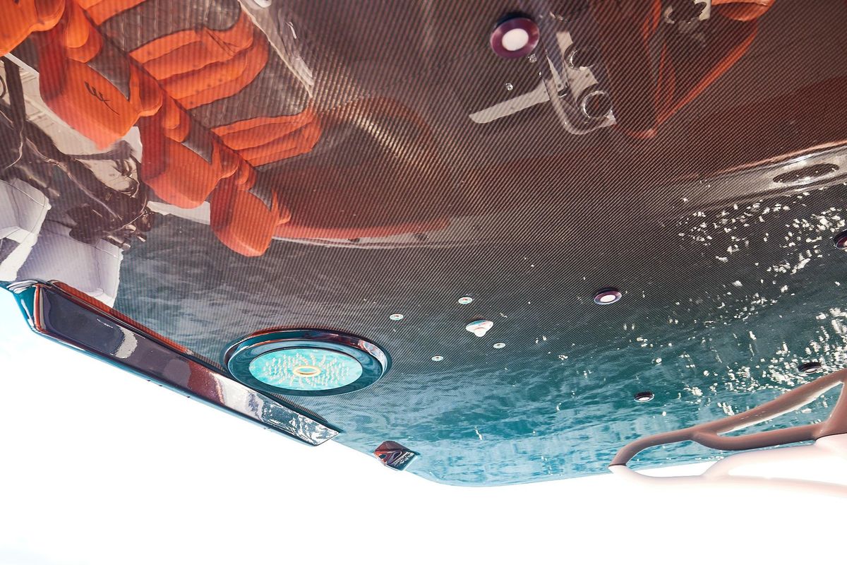 2020 Midnight Express 43 