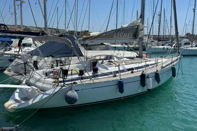 2000 Grand Soleil 43