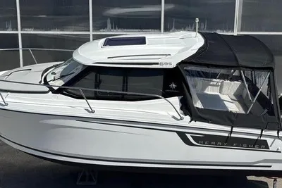 2018 Jeanneau Merry Fisher 695