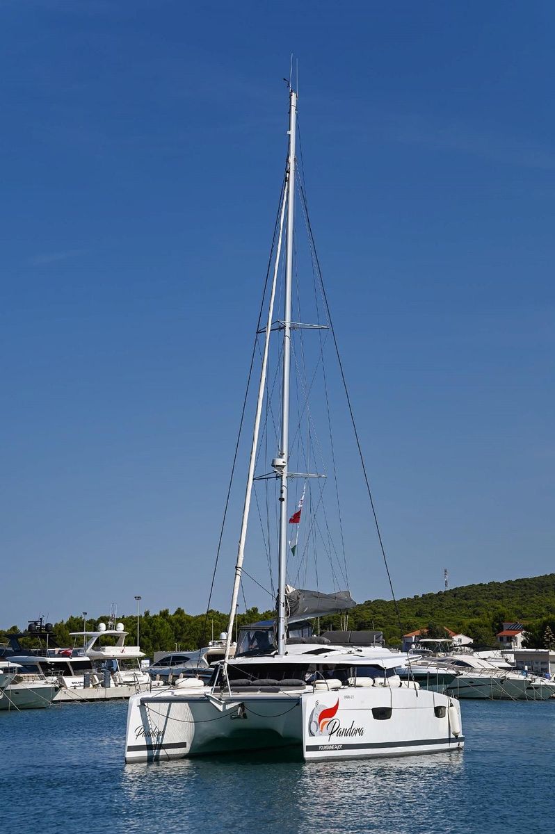 2019 Fountaine Pajot 46 