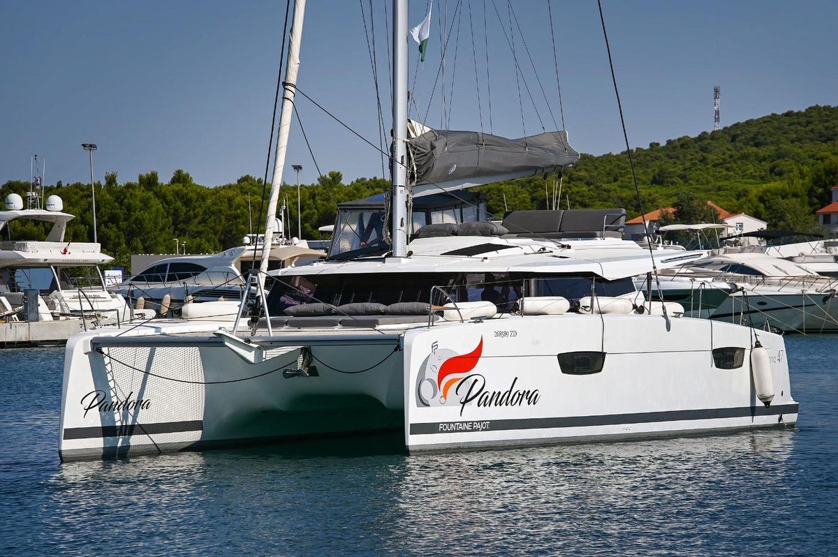 2019 Fountaine Pajot 46 
