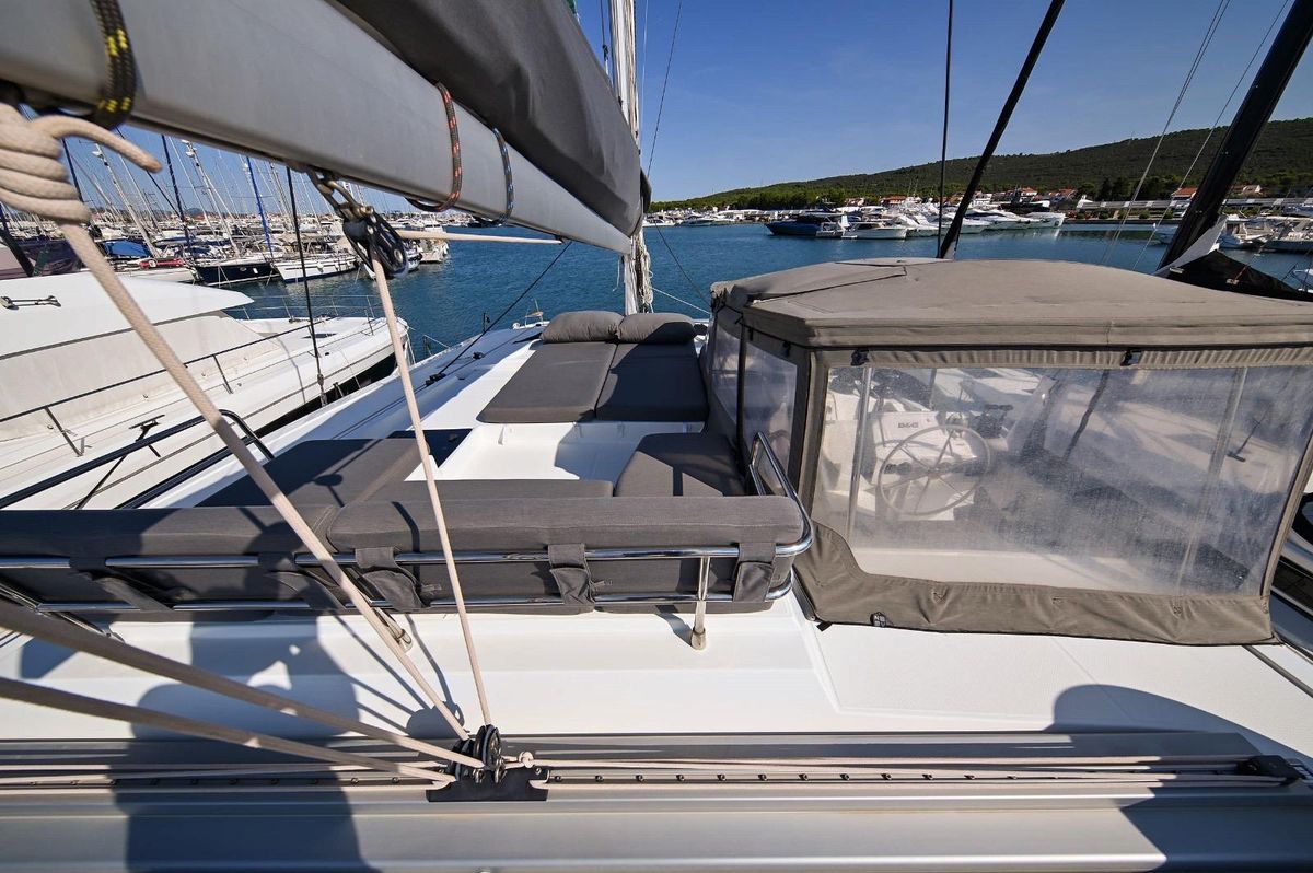 2019 Fountaine Pajot 46 