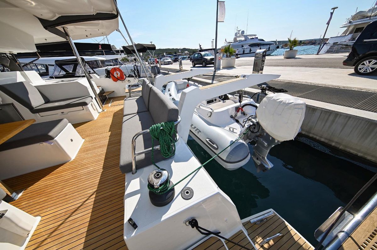 2019 Fountaine Pajot 46 