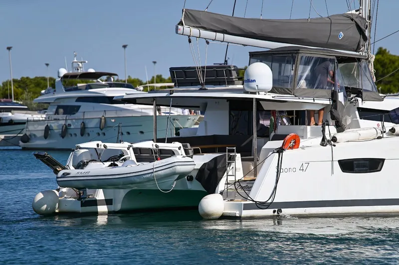 Pandora Yacht Photos Pics Fountaine Pajot Saona 47