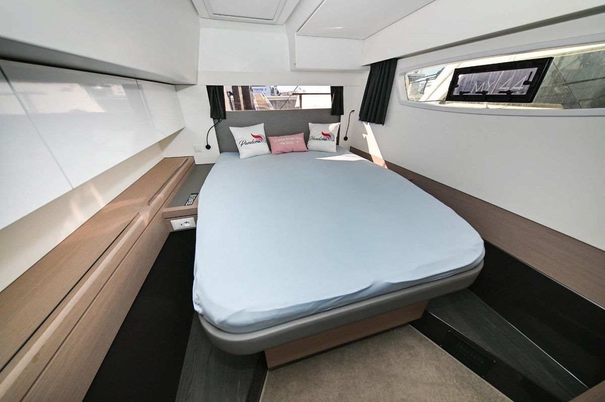 2019 Fountaine Pajot 46 