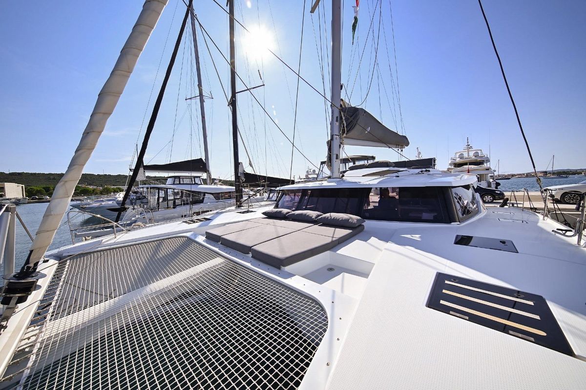 2019 Fountaine Pajot 46 