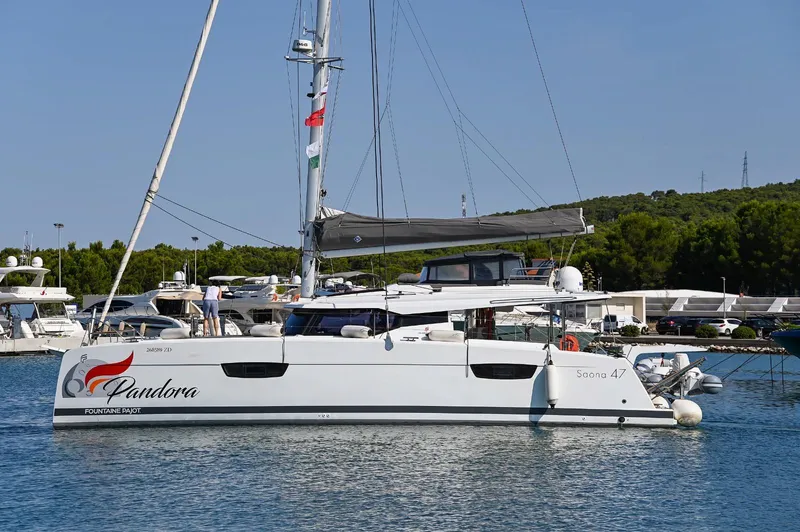 Pandora Yacht Photos Pics Fountaine Pajot Saona 47